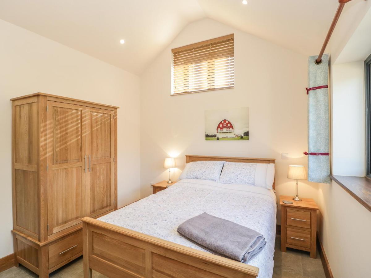 The Milking Barn Villa Yeovil Bagian luar foto