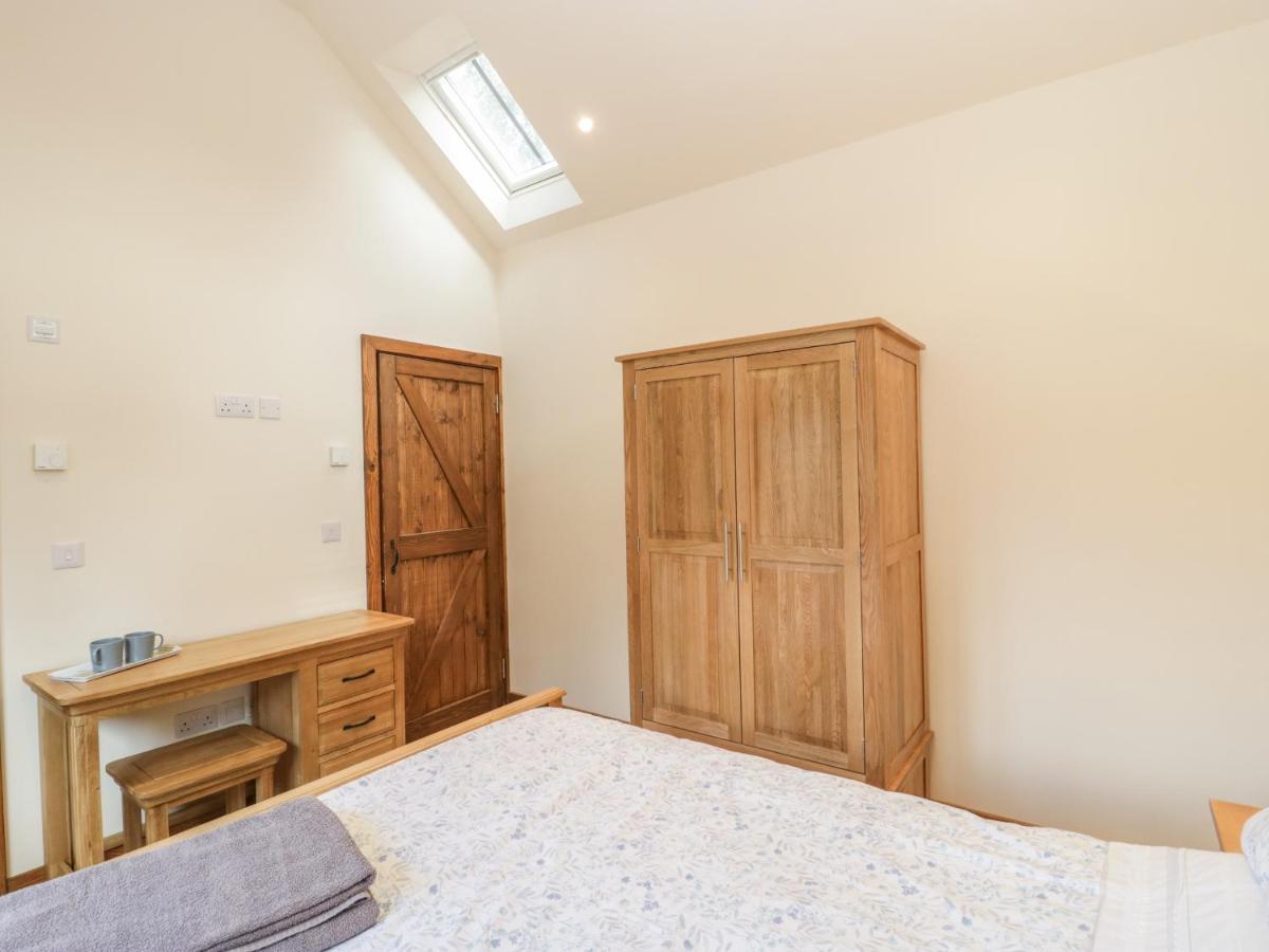 The Milking Barn Villa Yeovil Bagian luar foto